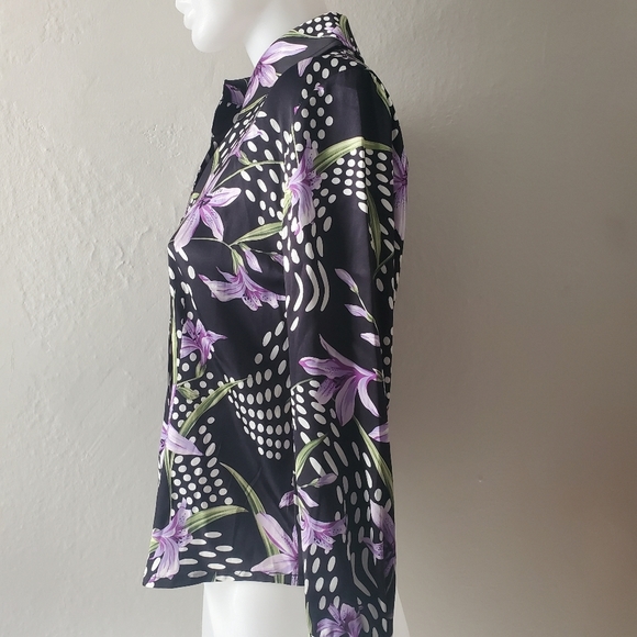 St John || Black and Purple Floral Silk Button Down - Picture 5 of 10